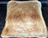 目玉焼きとハンバーグのトーストサンド作り方6写真