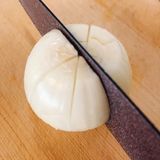 丸ごと新玉ねぎと舞茸の炊き込みご飯作り方1写真