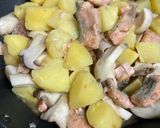 生鮭・エリンギ・ポテトで★バター醤油炒め作り方7写真