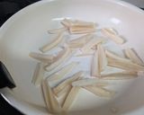 蜂蜜梅干しｄｅ蓮根ちくわ炒め作り方3写真
