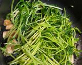 爆速5分！豆苗の簡単にんにく中華風炒め作り方3写真