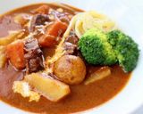 煮込んで柔らかな【ビーフシチュー】作り方7写真