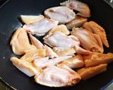 簡単美味しい鶏手羽肉とヤゲン軟骨のスープ作り方4写真