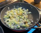 ゴロ旨！粗挽き肉のジャージャー麺作り方7写真