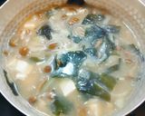なめこと豆腐の玉ねぎわかめの味噌汁作り方11写真