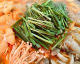 超簡単で美味しい！絶品餃子鍋【もつ鍋風】作り方14写真