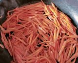 副菜や作り置きに！塩だけで甘い人参炒め作り方4写真