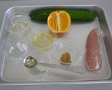 鶏ささみときゅうりのオレンジサラダ作り方1写真
