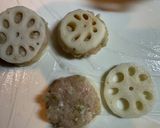 夕食主菜・お弁当★鶏むね肉つくねの蓮根はさみ焼き作り方3写真