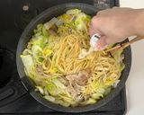 旨味凝縮！塩揉み白菜のワンパン和風パスタ作り方25写真