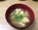 【だ】おあげさんとわかめの味噌汁【し】作り方14写真