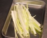 鶏肉の葱巻き蒸し。作り方3写真