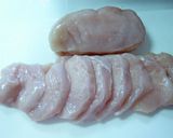 鶏胸肉のひんやり梅みぞれ和え♪作り方1写真