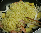 カレー風味の☆おつまみ焼きそば作り方6写真