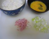 ウェイパーでうまい♪パラパラピリカラ炒飯作り方1写真
