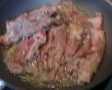 オリーブオイルで炒め揚げ、牛肉とキャベツ作り方2写真