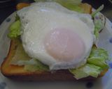 目玉焼き生ハムのせトースト作り方3写真