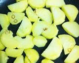 ＊あさりとじゃがいものバジル炒め＊作り方3写真