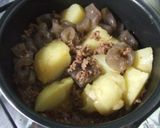 じゃがいもとこんにゃくのそぼろ煮作り方6写真