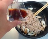 *蒟蒻×ちくわのピリ辛炒め*作り方3写真