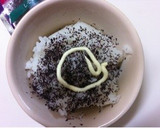 まろやかマヨゆかりのおにぎり作り方1写真