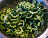 ゴーヤといわし缶の旨辛炒め作り方1写真