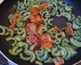 ゴーヤといわし缶の旨辛炒め作り方3写真
