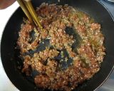 みんな大好き♪甘辛＊鶏そぼろ作り方2写真