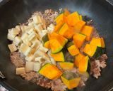 秋野菜とひき肉のチーズ焼き作り方3写真