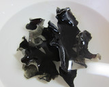 豆苗ときくらげのピリ辛炒め作り方1写真