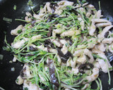 豆苗ときくらげのピリ辛炒め作り方8写真