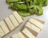 ゴーヤと豆腐と鳥肉の炒め物作り方1写真