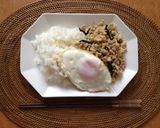 家でタイ料理 ガパオ(鶏挽肉バジル炒め)作り方6写真
