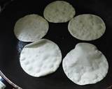 簡単☆餃子の皮のパリパリ餡のせ作り方1写真