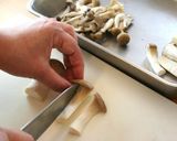 きのこと鮭のバターしょうゆ炒め作り方2写真