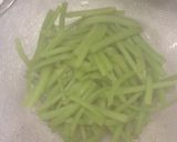 芋のつると厚揚げの煮物作り方1写真