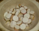 里芋ときのこの いもこ鍋作り方1写真