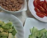 ツナとアボカドの濃厚サラダうどん作り方1写真