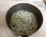 玉ねぎと玉子の中華スープウェイパー仕立て作り方4写真
