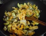 夏野菜とかまぼこの甘味噌炒め作り方5写真
