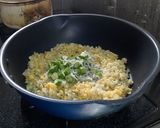 しらすとオクラの炒飯作り方5写真