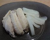 鶏手羽中と大根のにんにく塩煮作り方3写真