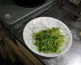 豆苗と厚揚げの豆板醤炒め作り方4写真
