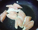 麺つゆで炒め煮して簡単親子丼☆作り方1写真