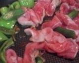 豚肉、ピーマン、オクラ、青唐辛子炒め作り方3写真