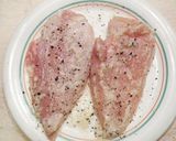 チキンソテーにんにくトマトソース作り方1写真