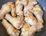 鶏手羽元・大根・こんにゃく入りの簡単煮物作り方1写真