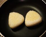 醤油麹のパパッと焼きおにぎり作り方1写真