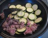 ズッキーニとひき肉の甜麺醤炒め。作り方3写真