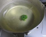 初めての離乳食♪おかゆ＋ブロッコリー♡作り方2写真